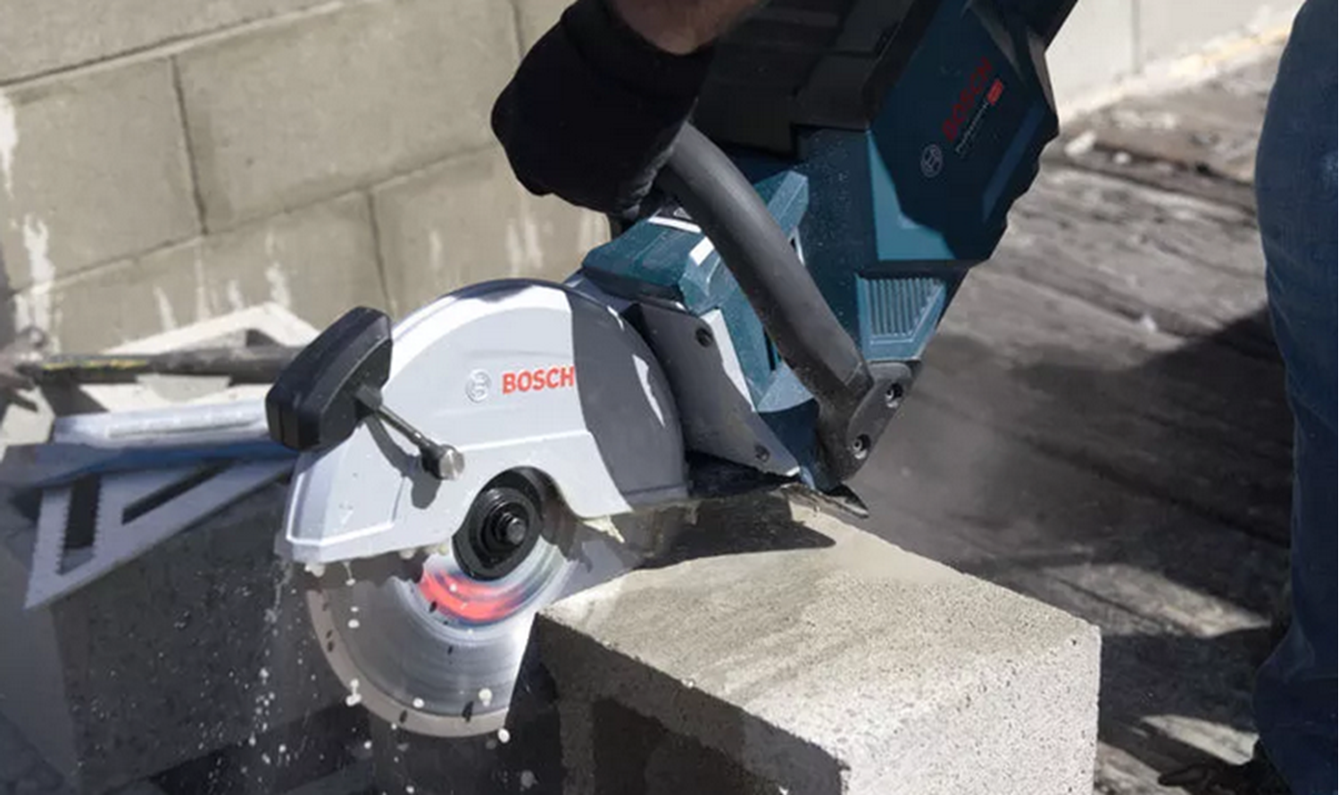 Снимка на Акумулаторен ъглошлайф BOSCH GCS 18V-230 Professional, SOLO, 06013B0000